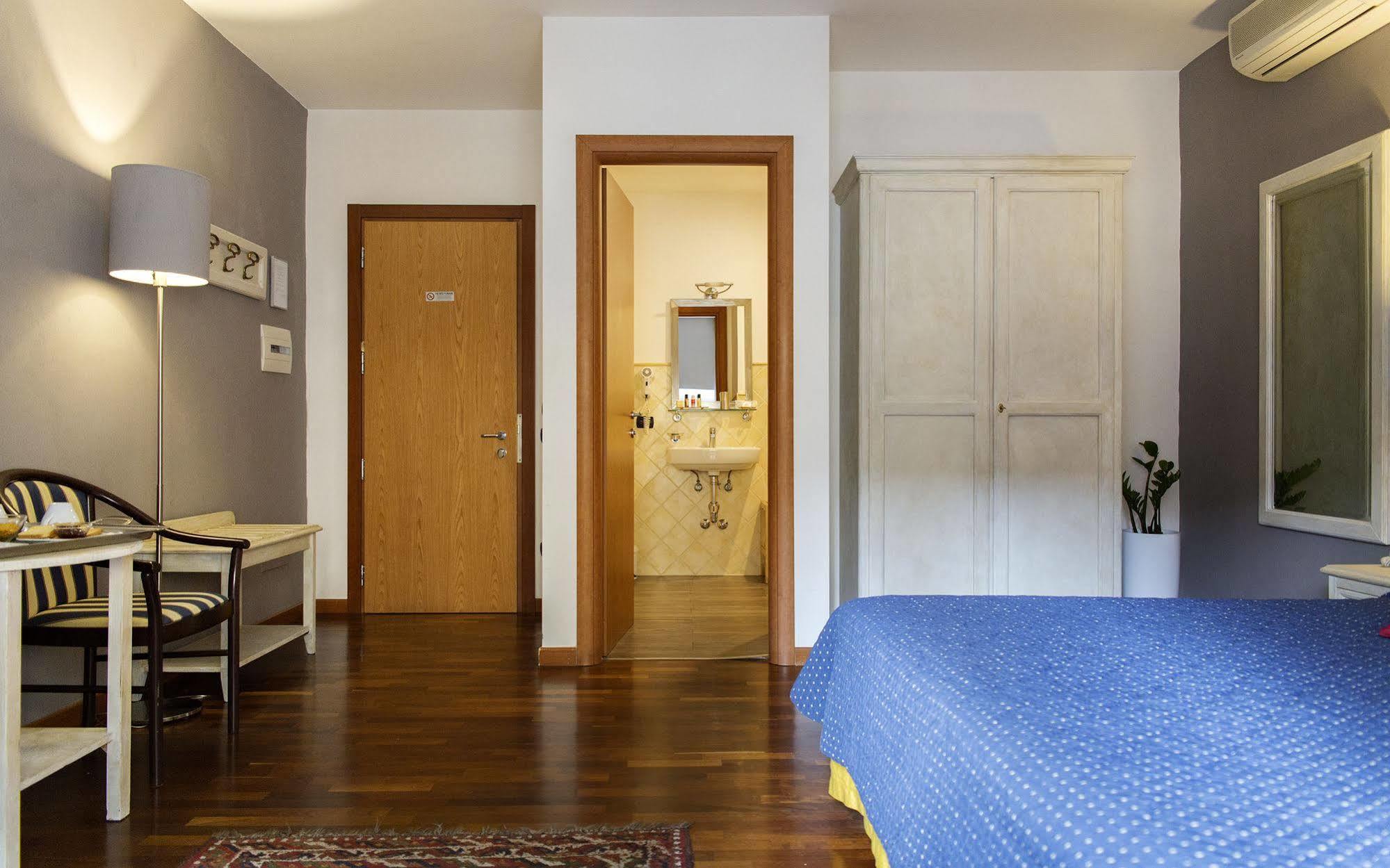 & Guest house