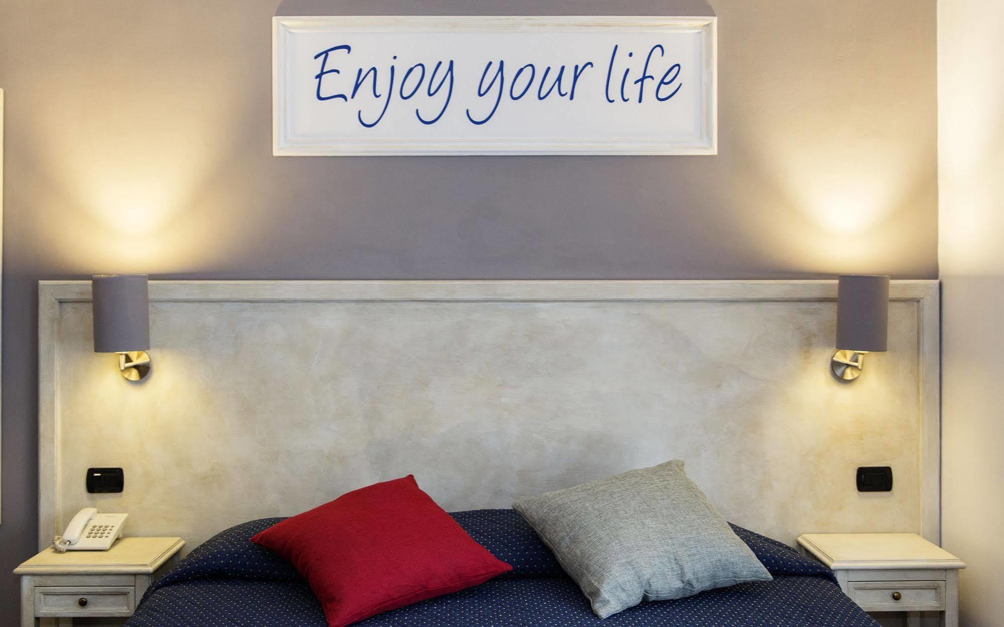 Guest house &
